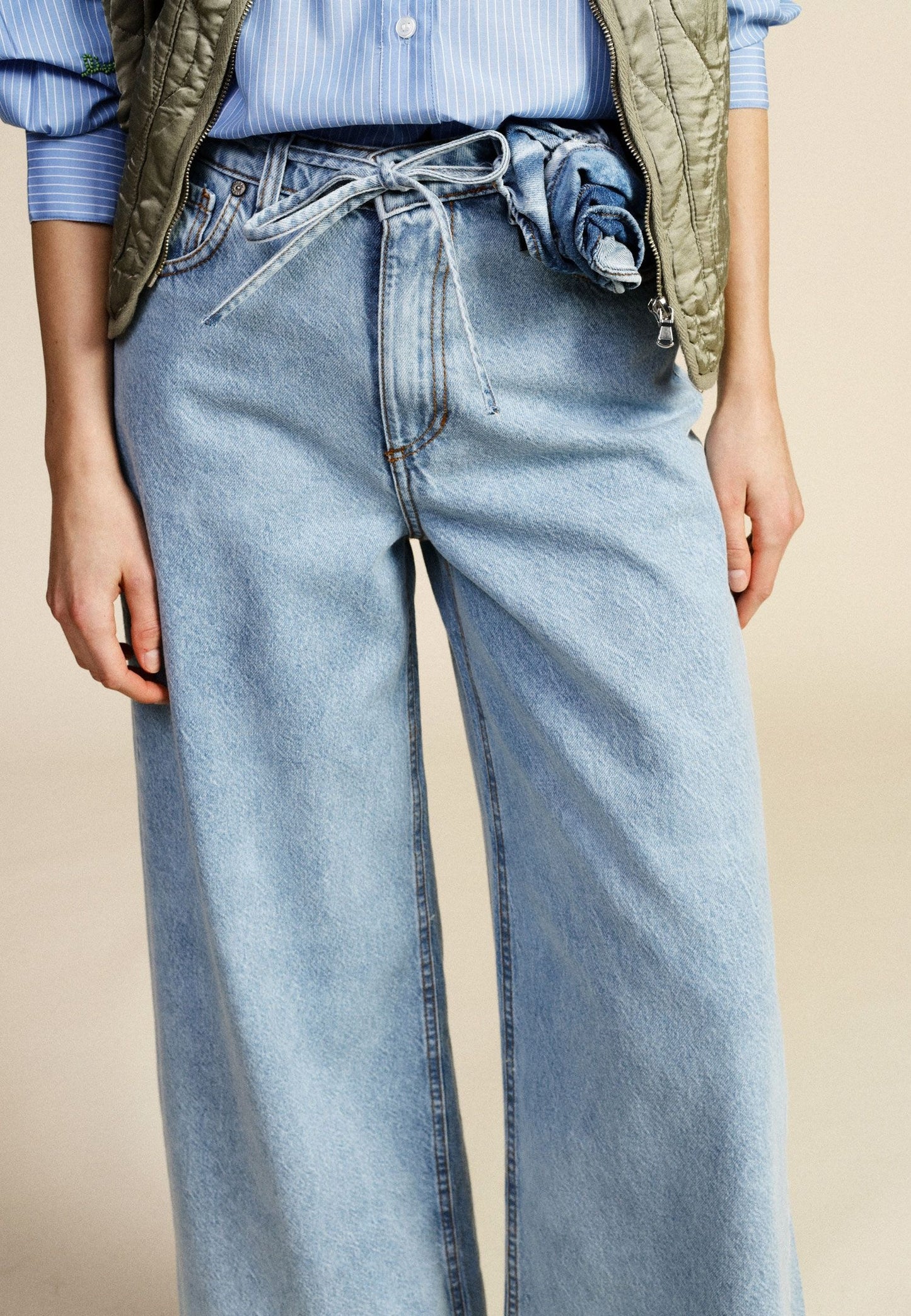 JEAN CEINTURE CORDONEE